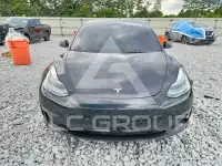 2023 Tesla Model 3 фото