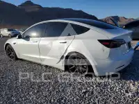 2023 Tesla Model 3 фото