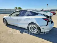 2023 Tesla Model 3 фото
