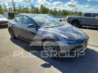 2023 Tesla Model 3 фото