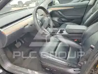 2023 Tesla Model 3 фото