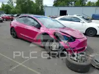 2023 Tesla Model 3 фото