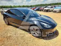 2023 Tesla Model 3 фото