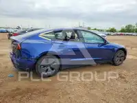 2023 Tesla Model 3 фото