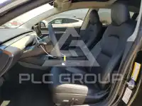 2023 Tesla Model 3 фото