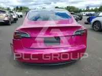 2023 Tesla Model 3 фото