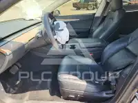 2023 Tesla Model 3 фото
