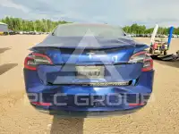 2023 Tesla Model 3 фото