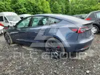 2023 Tesla Model 3 фото