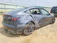 2023 Tesla Model 3 фото
