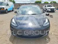 2023 Tesla Model 3 фото