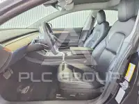 2023 Tesla Model 3 фото