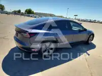 2023 Tesla Model 3 фото