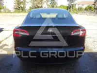 2023 Tesla Model 3 фото