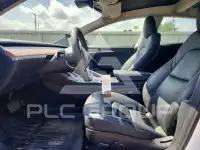 2023 Tesla Model 3 фото