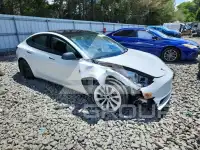 2023 Tesla Model 3 фото