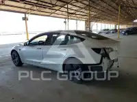 2023 Tesla Model 3 фото