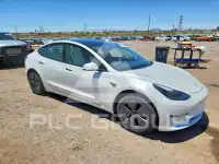 2023 Tesla Model 3 фото