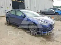 2023 Tesla Model 3 фото