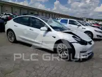 2023 Tesla Model 3 фото