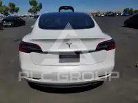 2023 Tesla Model 3 фото