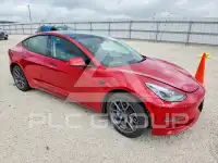 2023 Tesla Model 3 фото