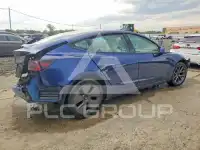 2023 Tesla Model 3 фото