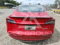 2023 Tesla Model 3 фото