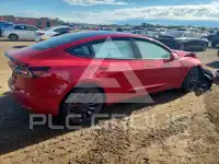 2023 Tesla Model 3 фото