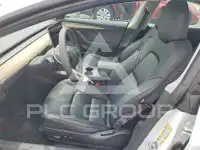 2023 Tesla Model 3 фото