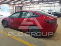 2023 Tesla Model 3 фото