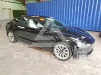 2023 Tesla Model 3 фото