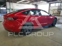 2023 Tesla Model 3 фото