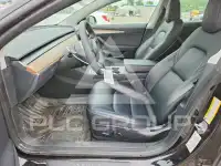 2023 Tesla Model 3 фото