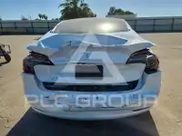 2023 Tesla Model 3 фото