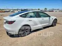 2023 Tesla Model 3 фото