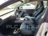 2023 Tesla Model 3 фото