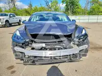 2023 Tesla Model 3 фото