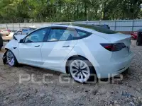 2023 Tesla Model 3 фото