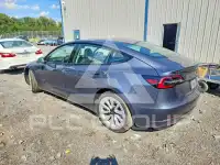 2023 Tesla Model 3 фото