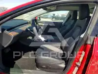 2023 Tesla Model 3 фото