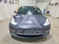 2023 Tesla Model 3 фото