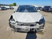 2023 Tesla Model 3 фото