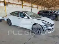2023 Tesla Model 3 фото