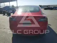 2023 Tesla Model 3 фото