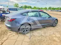 2023 Tesla Model 3 фото