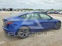 2023 Tesla Model 3 фото