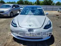 2023 Tesla Model 3 фото