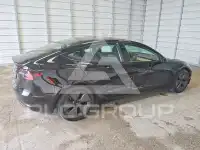 2023 Tesla Model 3 фото