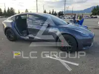 2023 Tesla Model 3 фото